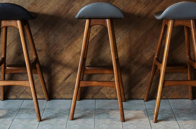 Si&egrave;ges de salon, restaurant ou bar, comment adapter la sellerie professionnelle &agrave; Obernai