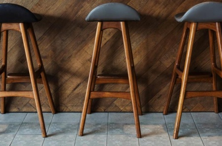 Si&egrave;ges de salon, restaurant ou bar, comment adapter la sellerie professionnelle &agrave; Obernai